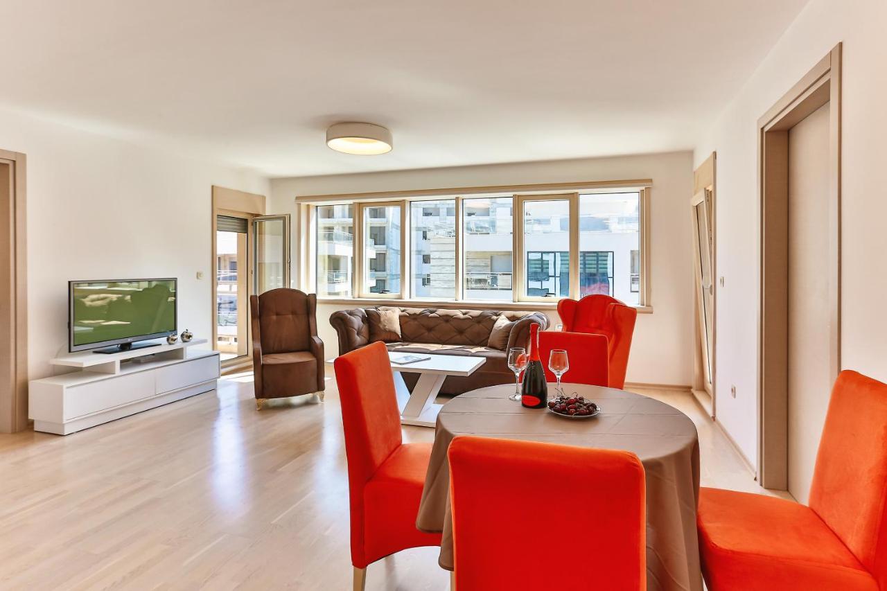 Montesun Fontana Apartments Будва Екстериор снимка