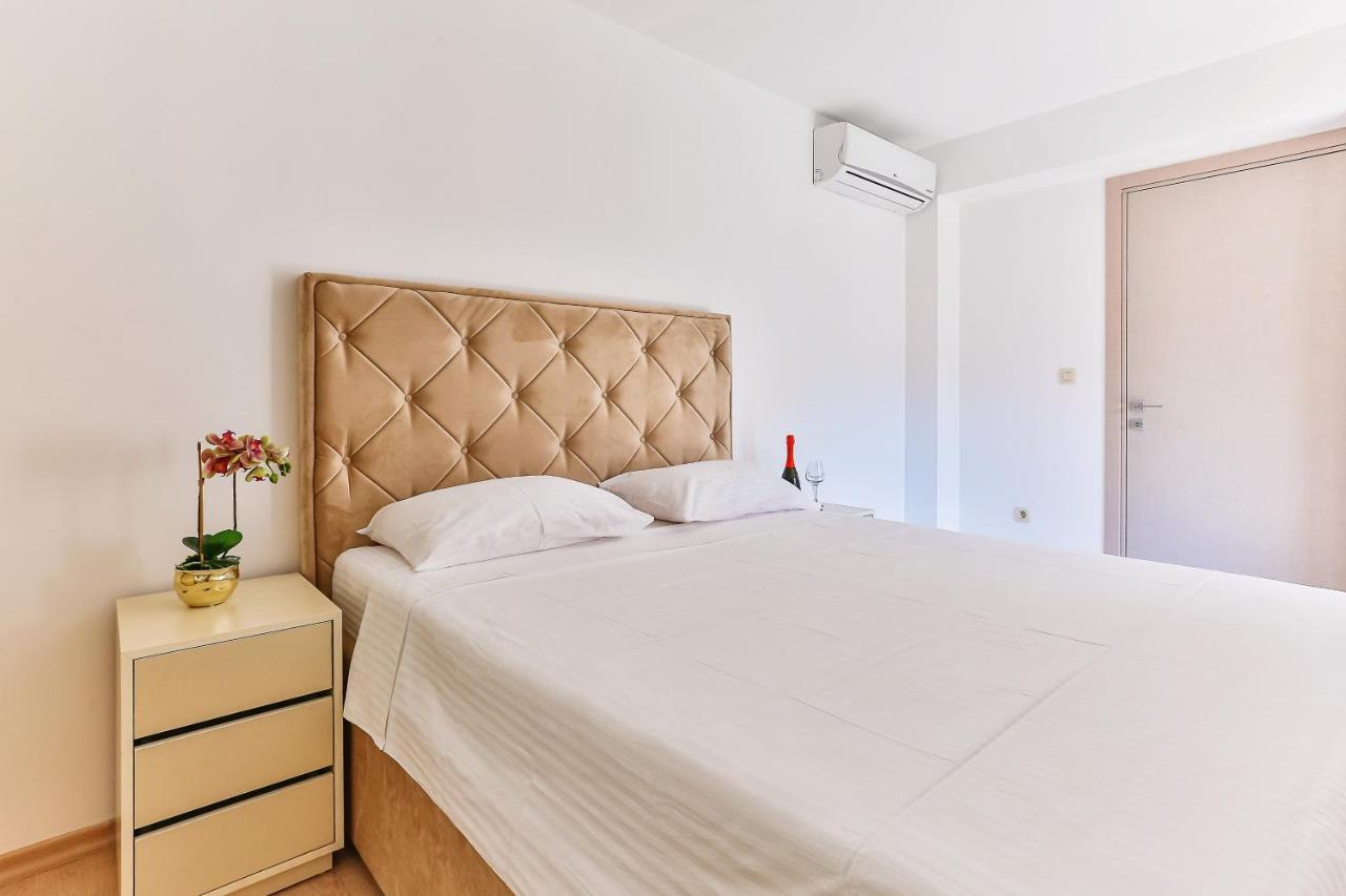 Montesun Fontana Apartments Будва Екстериор снимка