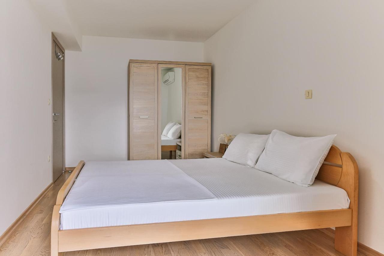 Montesun Fontana Apartments Будва Екстериор снимка