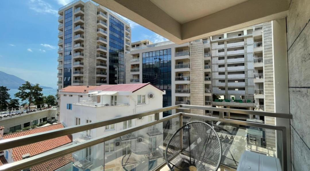 Montesun Fontana Apartments Будва Екстериор снимка